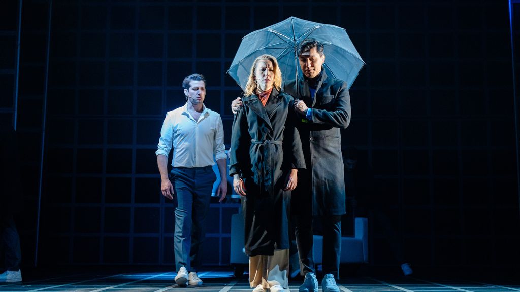 © Nico Moser Schauspieler*innen auf der Bühne bei einem Musical