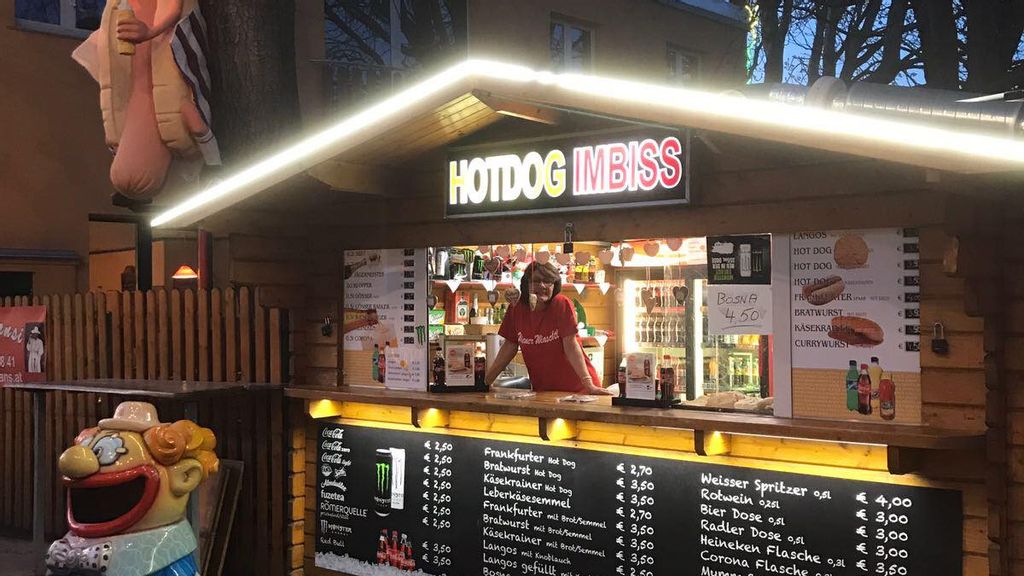 Hot Dog Imbiss Holzhäuschen 