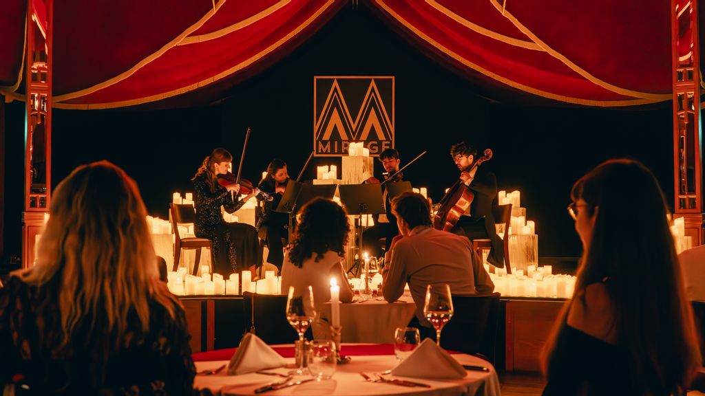 © Mirage Streichquartett bei Kerzenschein auf der Bühne