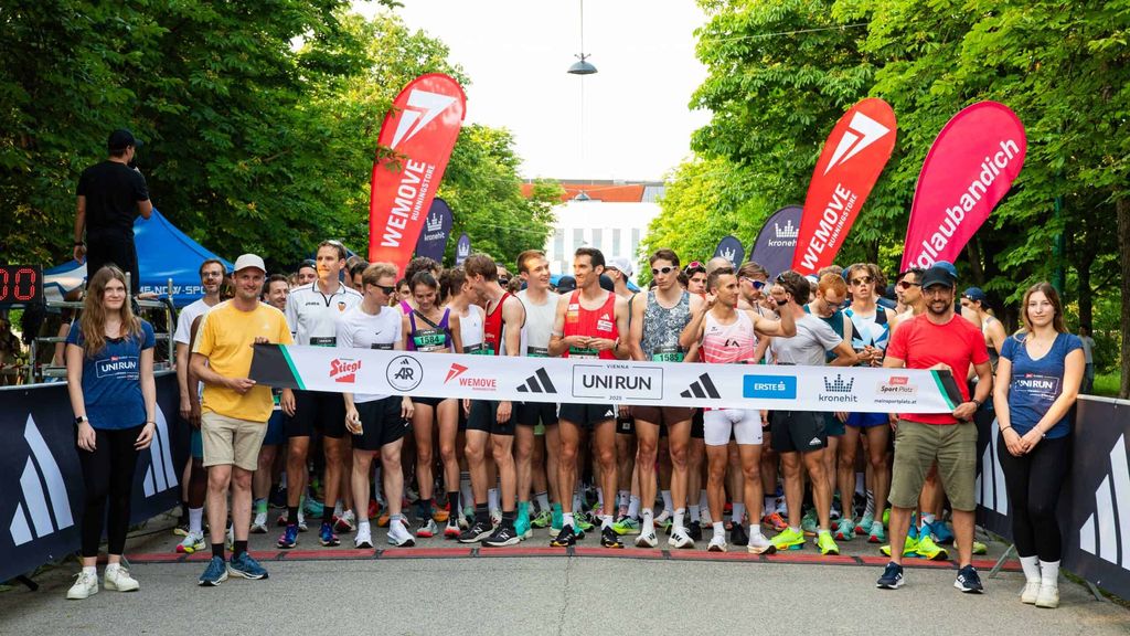 Läufer*innen vor der Startlinie bei einem Lauf