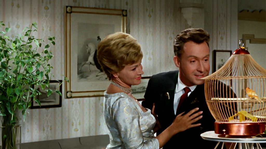 Szenen-Auszug aus dem Film "im weißen Rössl" mit Catering Personal 